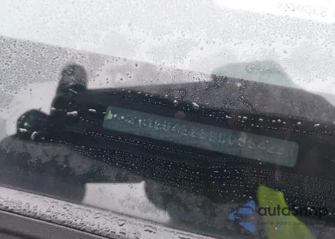 2013 Toyota Corolla S Special Edition z USA, uszkodzony, nr VIN 2T1BU4EE8DC066428